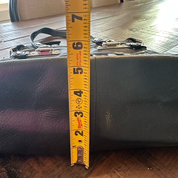 B Makowsky Black Large Tote - Picture 11 of 11